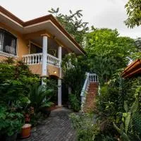 Viesnīca Anona Guesthouse pilsētā Plaja Ermosa