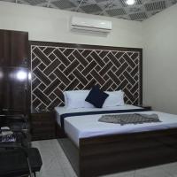 Hotel Serina Inn – hotel w pobliżu miejsca Sukkur Airport - SKZ w Kalar Goth