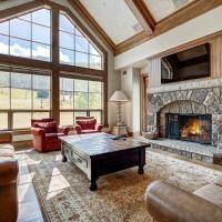 Golden Peak Luxury 4 BR Penthouse - Ski-in out! condo