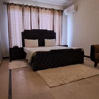 Islamabad Layover Guest House Free Airport Pick and Drop, hotel dekat Bandara Internasional Islamabad - ISB, Islamabad