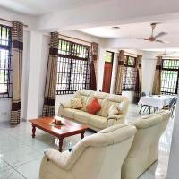 Central 3 Bedroom Ground Floor Apartment Near To Beach