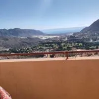 Ático con vistas al mar, hotel a Vícar