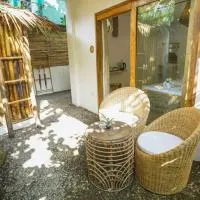 Serenity Hotel، فندق في إل نيدو
