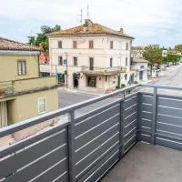 SE029 - Mondolfo, nuovo trilocale con balcone ed a/c โรงแรมในMondolfo