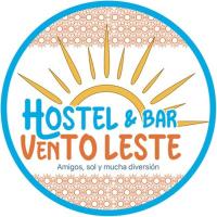 Hostel Vento Leste, hotel en Praia de Mariscal, Bombinhas
