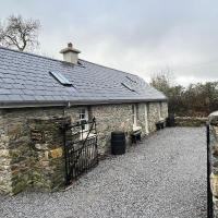 Newly Renovated stone cottage located 2.5 miles from Killarney Town