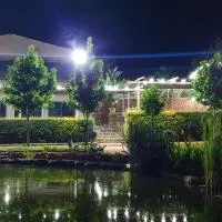 Koi Inn, hotel din Hartbeespoort