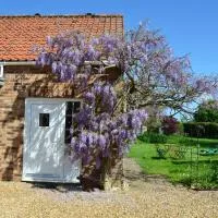 Wisteria Cottage, hotel di Gayton
