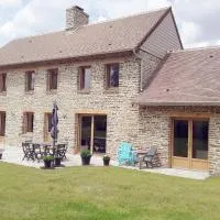 Gîte de Landemeure, 10 couchages, accès PMR, Hotel in Saint-Germain-du-Crioult
