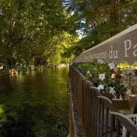 Logis Hôtel Restaurant du Parc, ξενοδοχείο σε Fontaine-de-Vaucluse