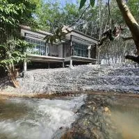 น้ำหราธาราโฮมสเตย์, hotel a Ban Thung Nui