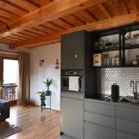 Apartmán s krbom vedľa Zubačky، فندق في تاترانسكا ستربا