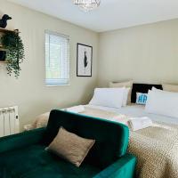 Charming Studio Apartment in Milton Keynes with Free Parking & WiFi by HP Accommodation
