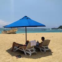 Full Moon Resort, מלון ב-Unawatuna Beach, אונה ואטונה