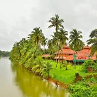 SREE GOKULAM NALANDA RESORTS, отель в городе Nīleshwar