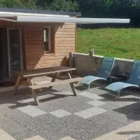 Le petit pays, Hotel in Montgivray