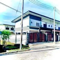Corner Lot Terrace House Taman Bahagia Batu 7 (2Min to Airport), hotel poblíž Letiště Sandakan - SDK, Sandakan