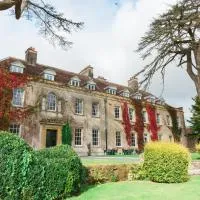 Holbrook Manor & Spa، فندق في وينكانتون