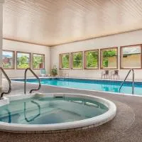 Quality Inn & Suites, hotell i Vernon