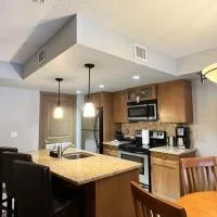 Perfect family 2-bed Condo with hot tub, ξενοδοχείο σε Dead Man's Flats