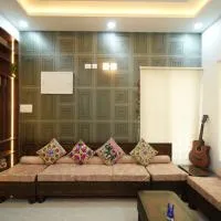 Aayushman Luxury Homes, hotel sa Sarjāpur