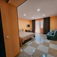 Tourist Complex Khomi, hotel Ch'argali városában