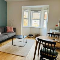 Stylish city flat with private parking