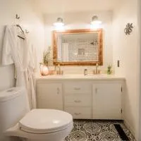 The Flat a Wanderlust Abodes property, hotel em Central Lake