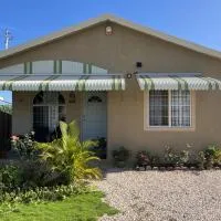 Finest Accommodation Phoenix Park Lot 1317 Phase 4 Portmore St Catherine, hotel v destinácii Portmore