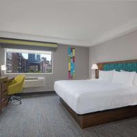 Hampton Inn & Suites by Hilton Toronto Downtown, hotel em The Village, Toronto