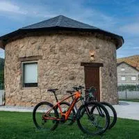 Pallozas Turisticas Ridicodias - A Pedra, отель в городе Matamá