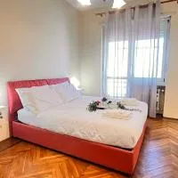 sky apartment a due passi dalla stazione，科萊尼奧的飯店