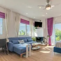 Levada Apartment - Hellenic Apartments Avlona, hotelli kohteessa Avlón
