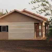 Cabana com dois quartos, отель в городе Машадинью