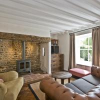 Japonica Cottage, hotel in East Rudham