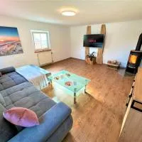 BIG Apartment for YOUR DREAM Vacation Bavarian Forest + NETFLIX, hotel in Schöfweg