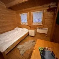 Artur´s Eaterie and Holiday home, hotel en Viitna