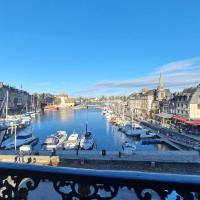 Le Carré - Studio ON the port of Honfleur - Incredible view 2 P