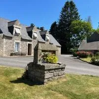Gîte du Dolmen, hotell sihtkohas Guiscriff