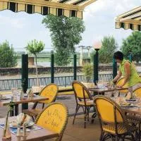 Logis Hotels - Au Poisson d'Argent - Hôtel 3 étoiles et restaurant, отель в городе Le Mesnil-en-Vallée