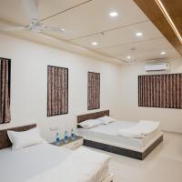 HOTEL AYODHYA, hotell i Virpur