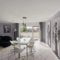 Ruhiges Juwel: frisch renoviert 100 qm, hotel em Jülich