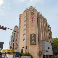 Daesan Hotel, hotel a Sŏsan