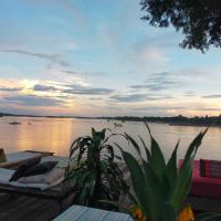 Don Khone에 위치한 호텔 Pomelo Restaurant and Guesthouse- Serene Bliss, Life in the Tranquil Southend of Laos