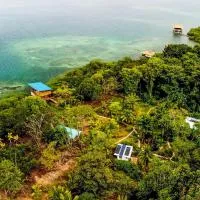 Bocas del Toro में, होटल Roam Yoga & Wellness Lodge