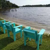 펜서콜라에 위치한 호텔 Studio with Private Beach on Bayou Grande