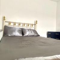 Elegant single-occupancy double bed room(1 person only)