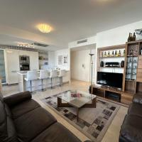 C028-Nice apartment with terrace - close to the beach, отель в Каннах