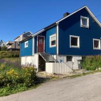 The Blue House at the end of the World I, hotell i nærheten av Berlevåg lufthavn - BVG i Mehamn