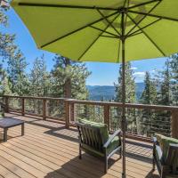Overlook Lake View Lodge at Tahoe Donner- Dog Friendly 4BR with Private Hot Tub